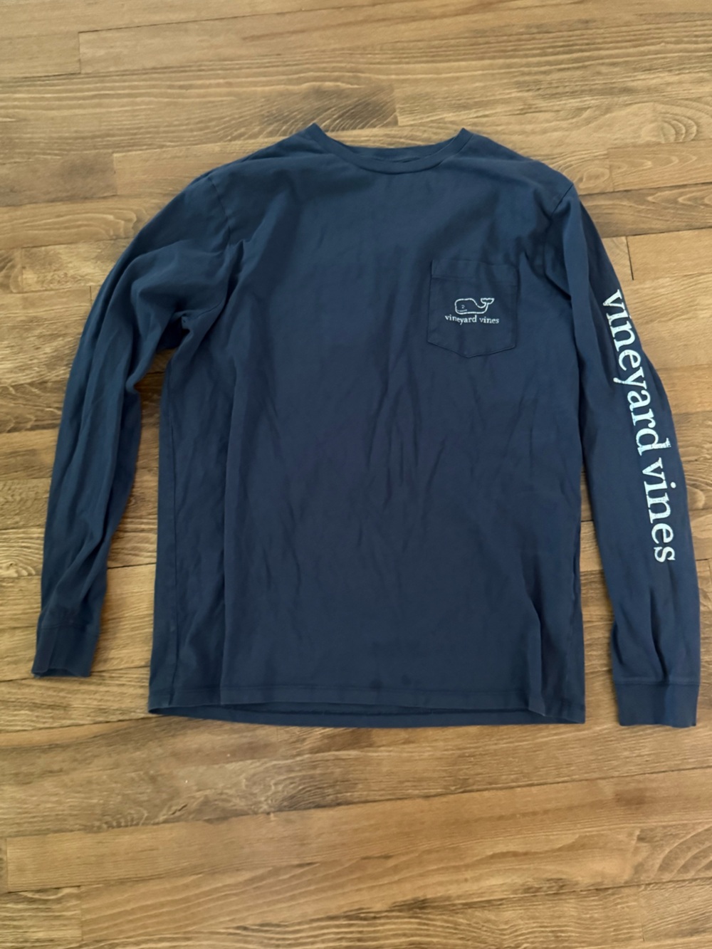 Vineyard Vines Navy Long-Sleeve Pocket Tee with White Sleeve Script